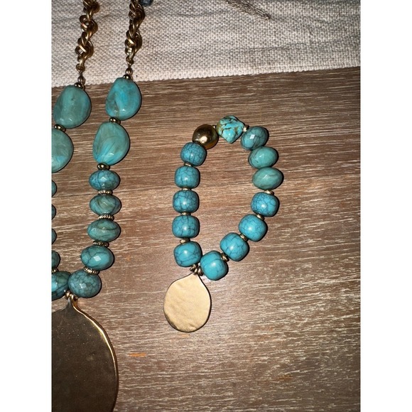 Chico's Turquoise Necklace Bracelet Set Gold Tone Pendant Boho Jewelry - Picture 4 of 8